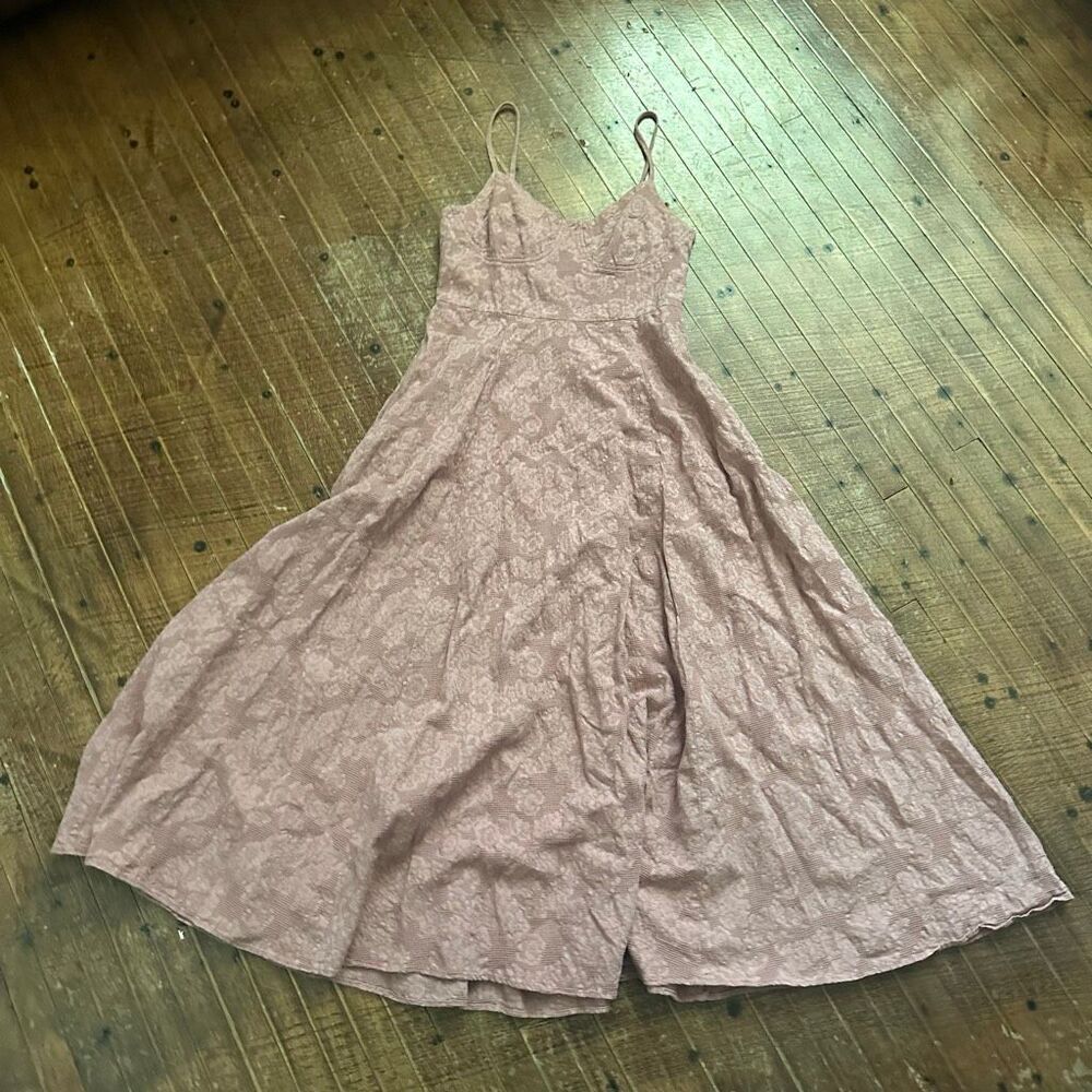 Lulu’s Time for Tea cotton jacquard v-neck dusty pink M dress - Picture 2 of 4